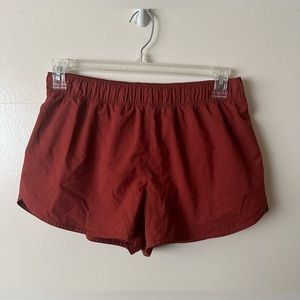Old Navy Women’s Active Stretch Tech Dry Quick Shorts Medium